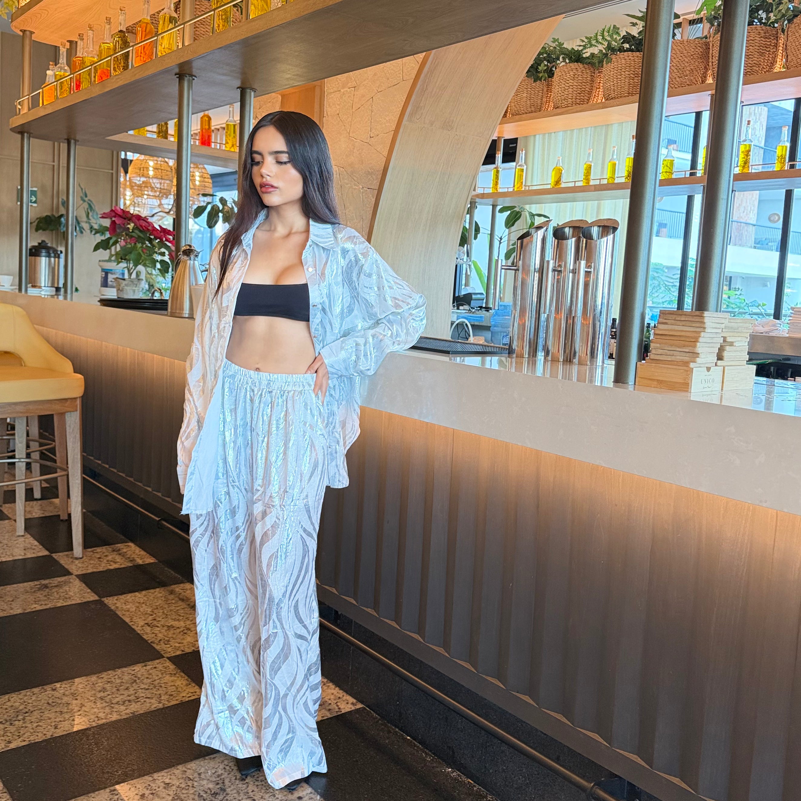 Ava set